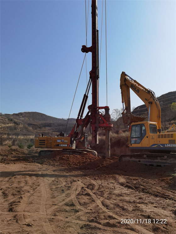 靈華高速公路鉆孔灌注樁